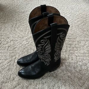 BRAND NEW Ariat Cowboy Boots